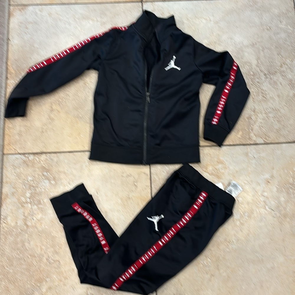Jordan 2 pic Set Jersey Long Pant and Jacket Kids size  7